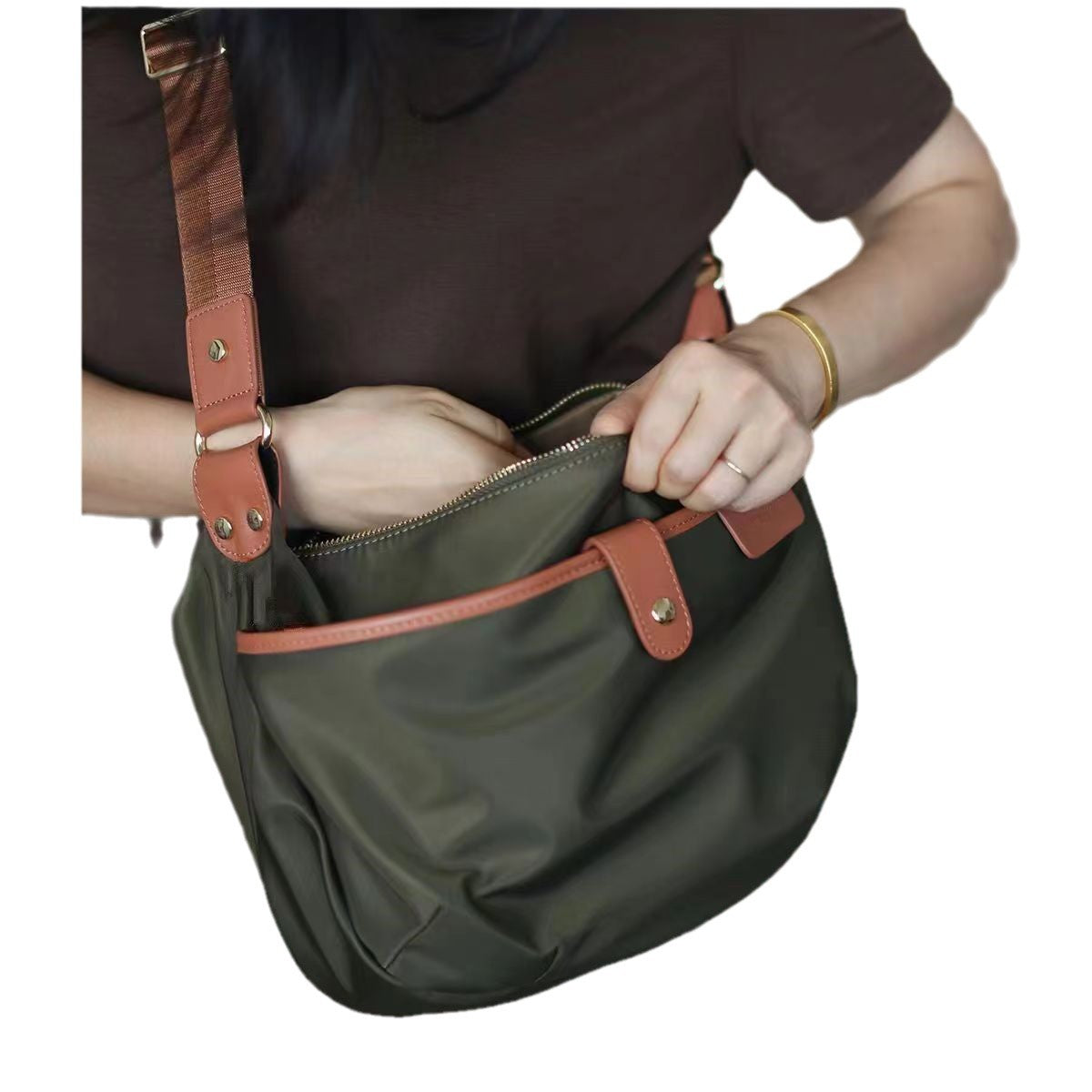 811 canvas waterproof crossbody bag