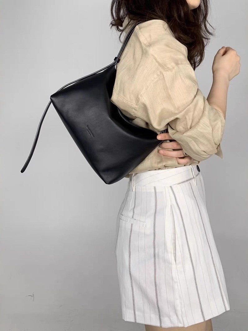 978 calfskin shoulder bag