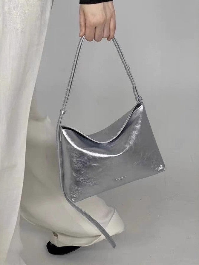 978 calfskin shoulder bag