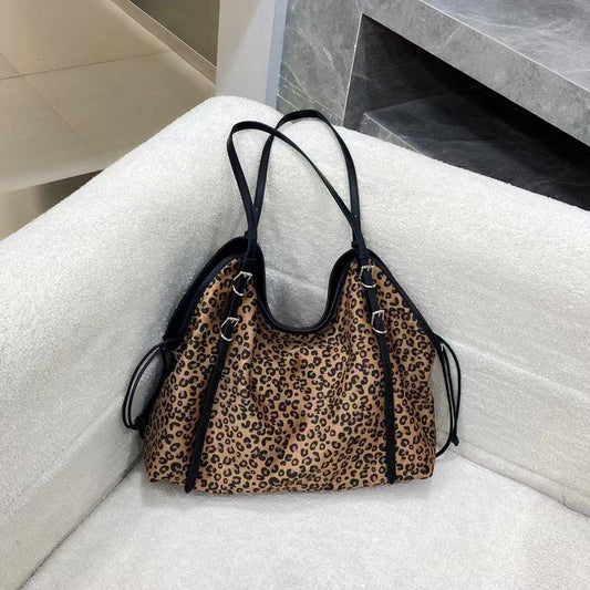 2360 leopard large shopping totes