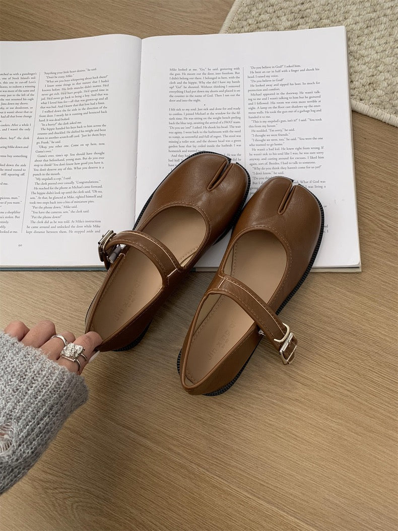 3388 Fashion Mary Janes