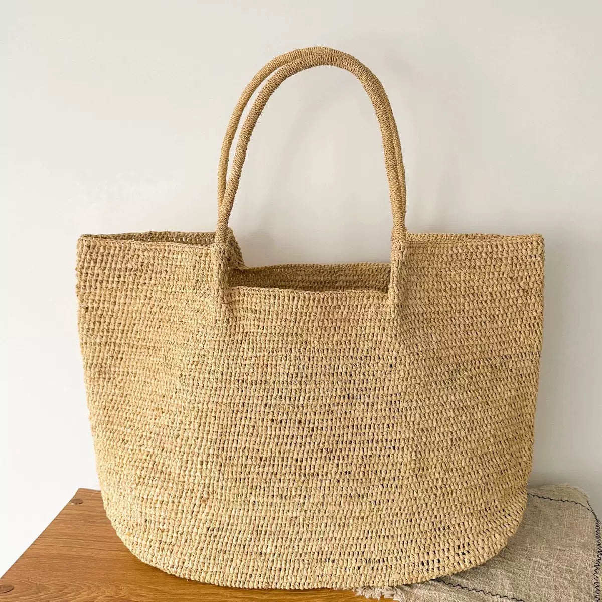 2389 Raffia woven large beach handbag