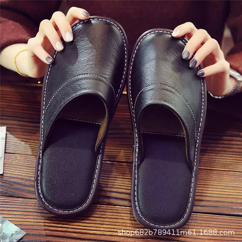 3512 Fashionable Leather Slippers