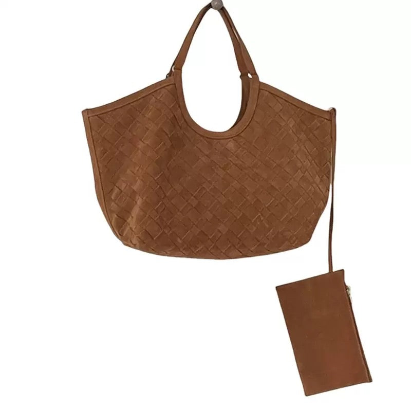 2763 Large woven handbag in suede
