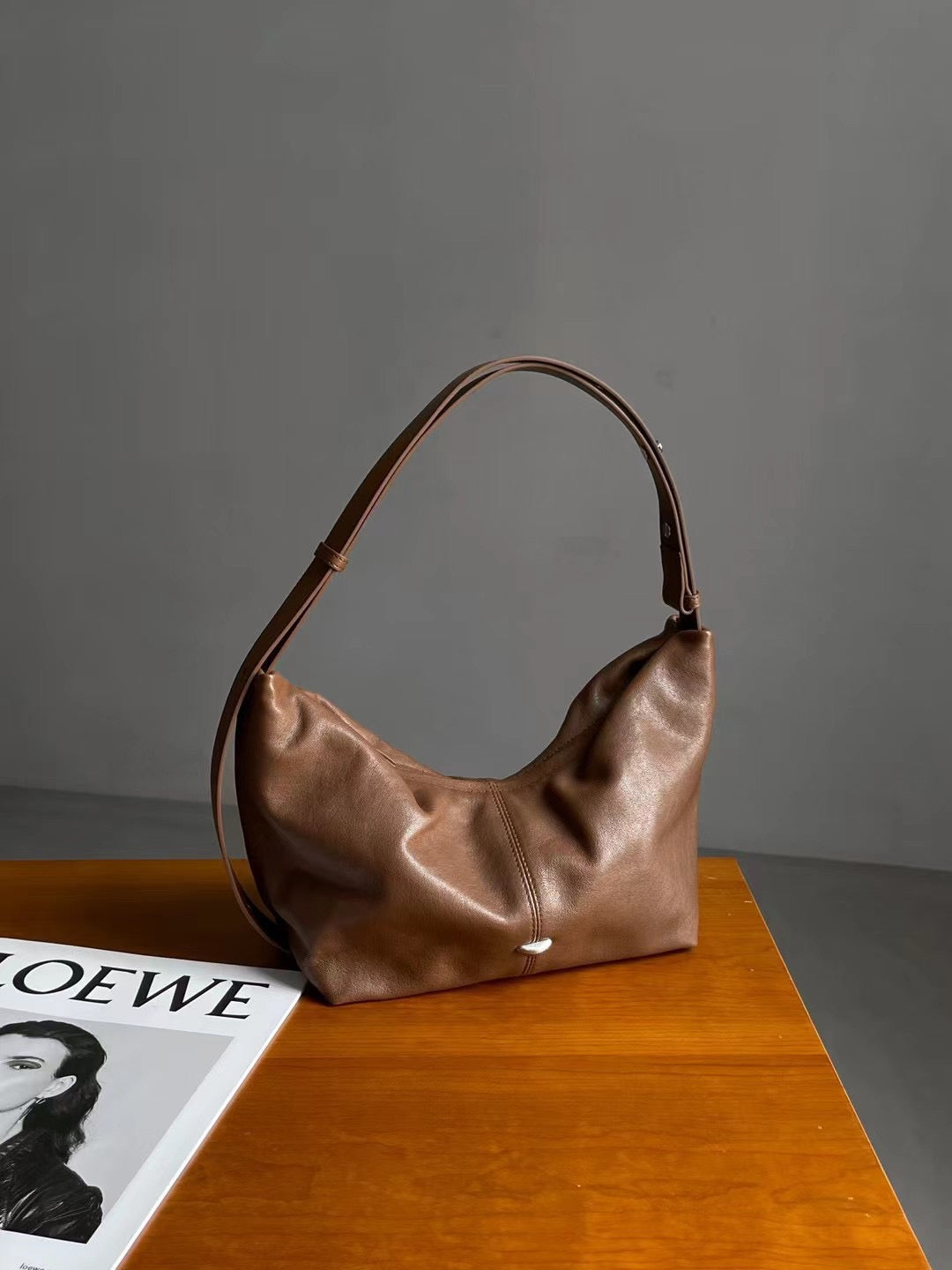 2579 lambskin soft handbag