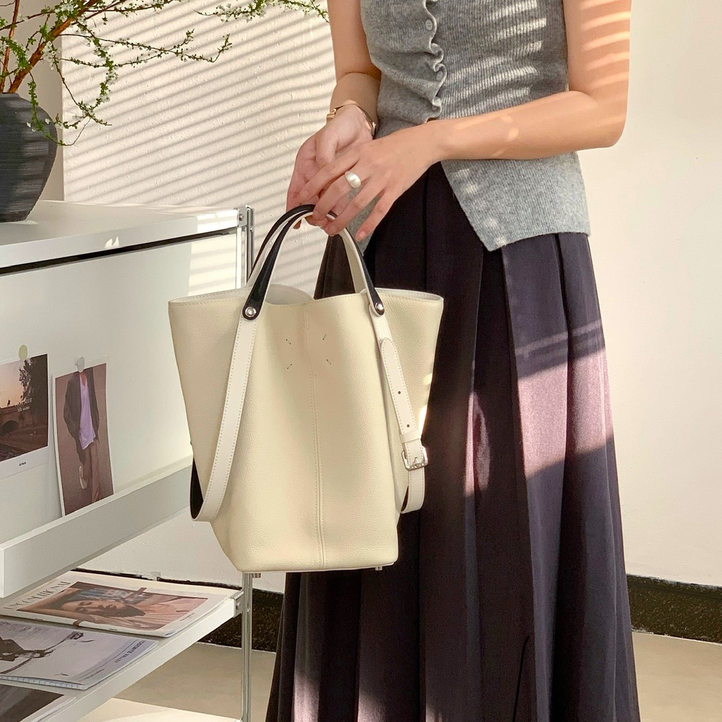 2265 genuine leather bucket handbag