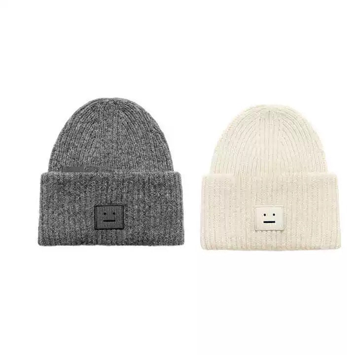 3860 Stylish knitted hat