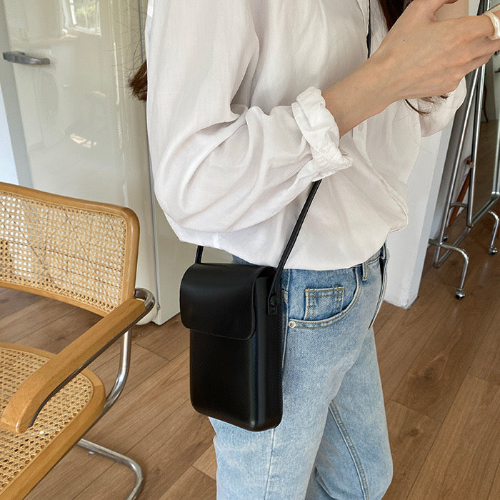 835 Stylish Phone Bag