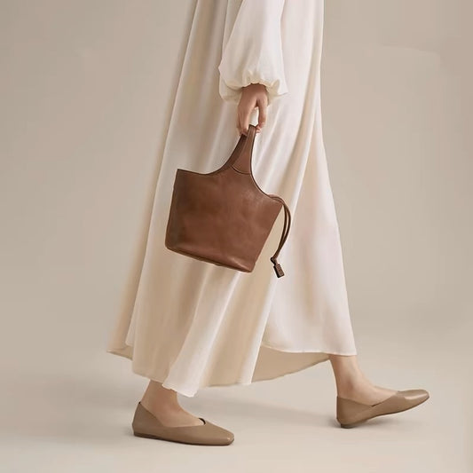 VH5 Classic Leather Handbag