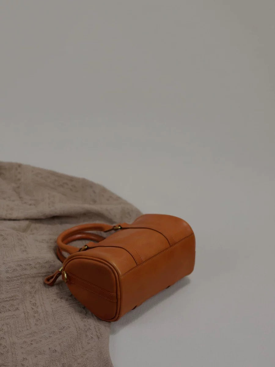 1358  Women Handbag