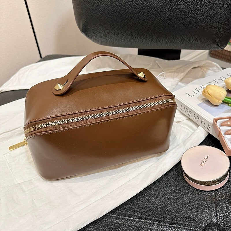 709 Multi-colored makeup bag
