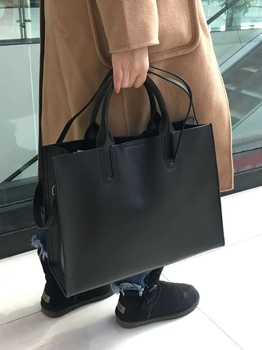690 Women Tote Bag