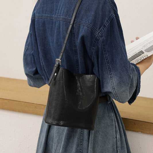 226 genuine leather bucket handbag