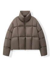 2764 Warm and thick downcoat