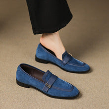 2576 vintage flat suede loafer