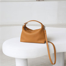 2239 small boston handbag