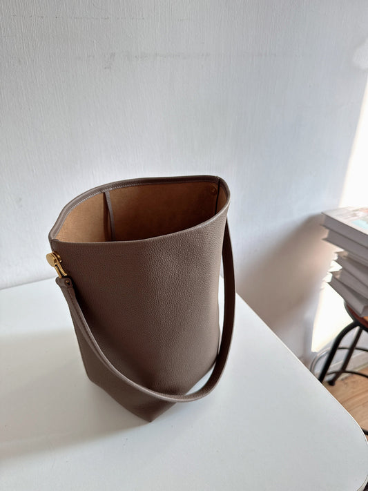 1330 cow leather taxture women handbag