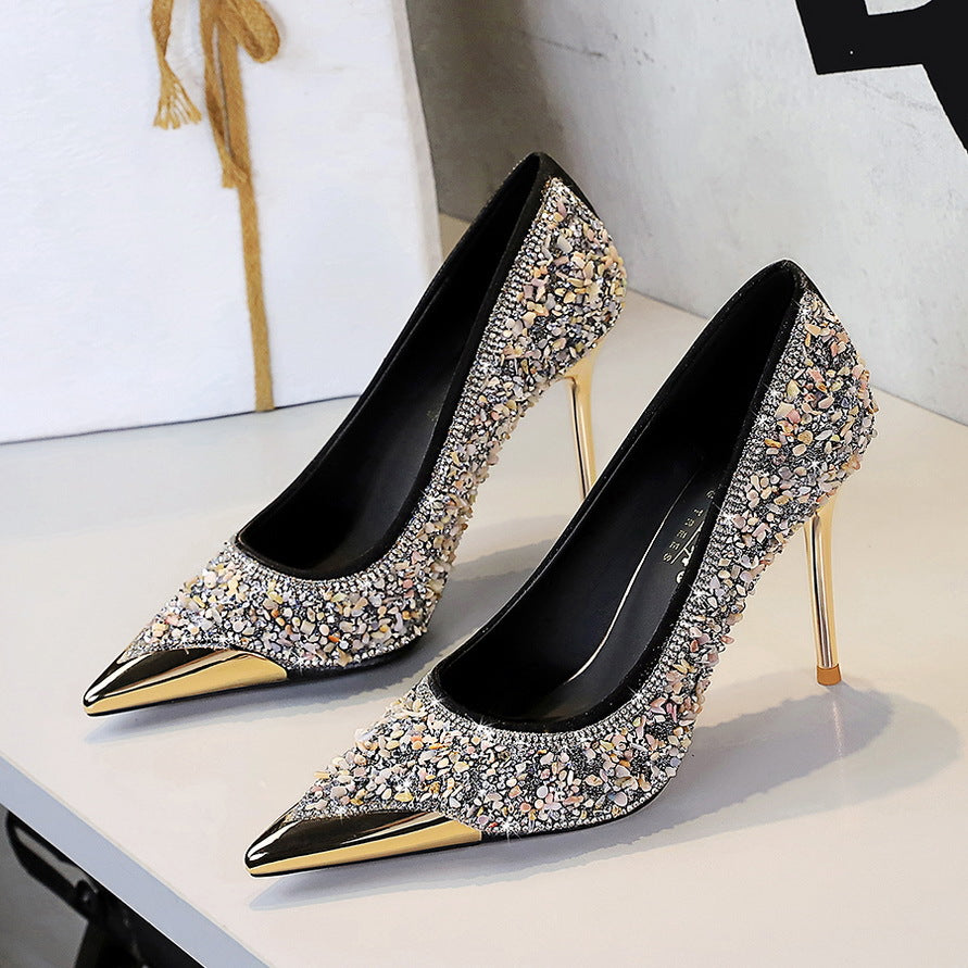 3369 shiny crystal fashion pump