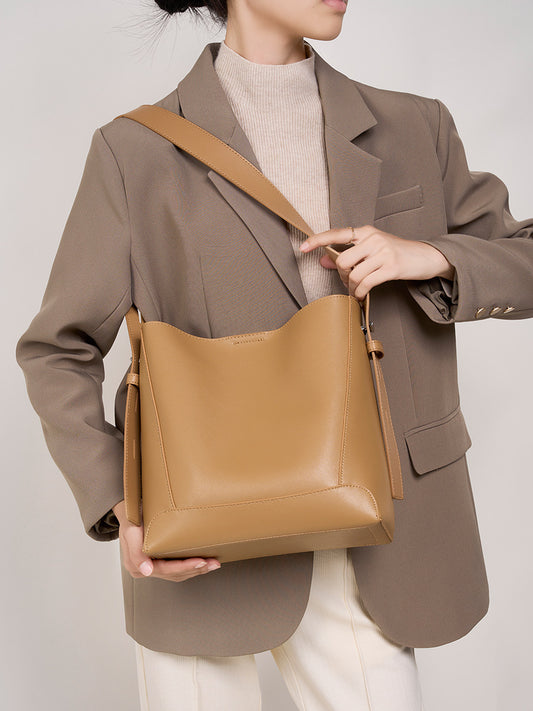 1338 large shoulder bag