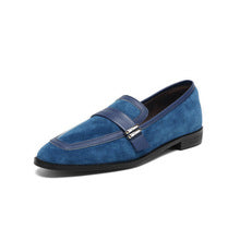 2576 vintage flat suede loafer