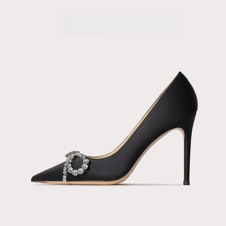 4032 rhinestone bow pumps