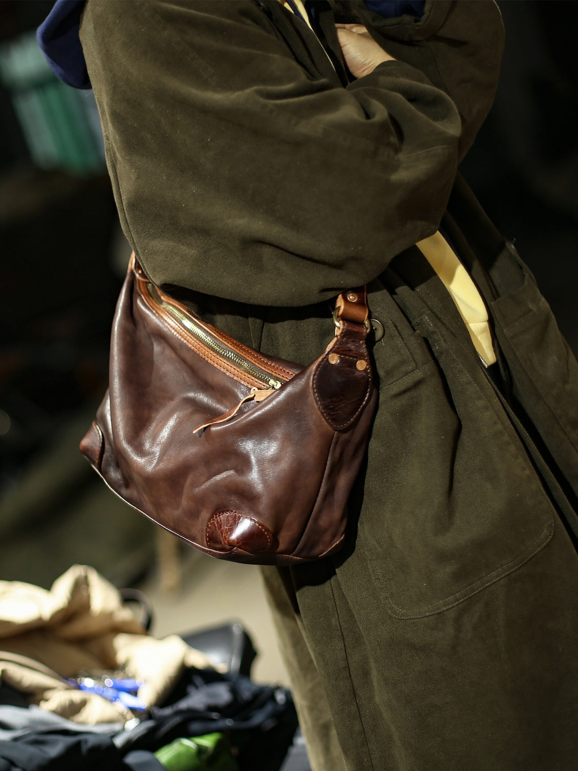2092 vintage cowhide crossbody bag