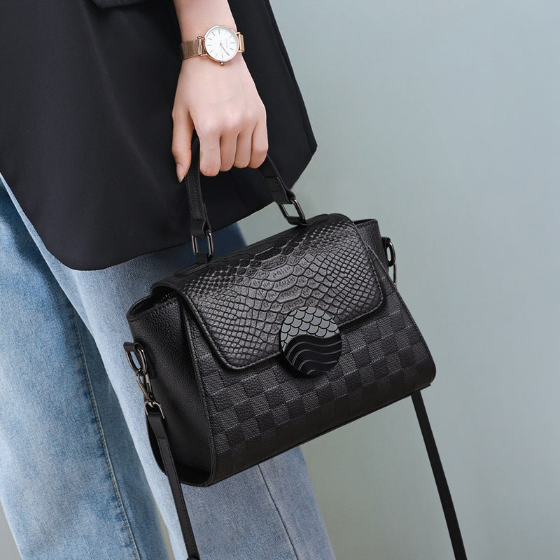 3567 genuine leather woven handbag
