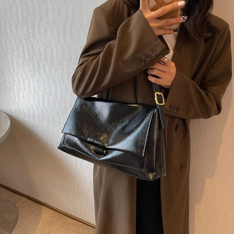 4018 Elegant designer handbag for women
