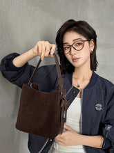 2761 vintage bucket handbag in suede