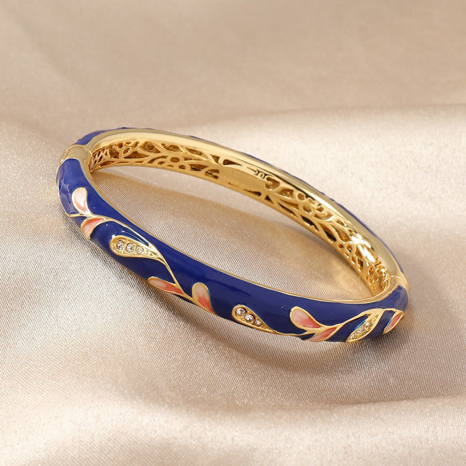 1054 vintage enamel bracelet