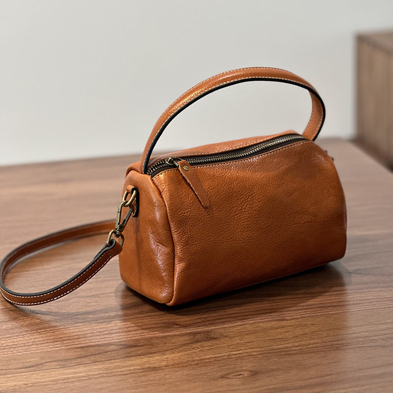 1947 small casual handbag