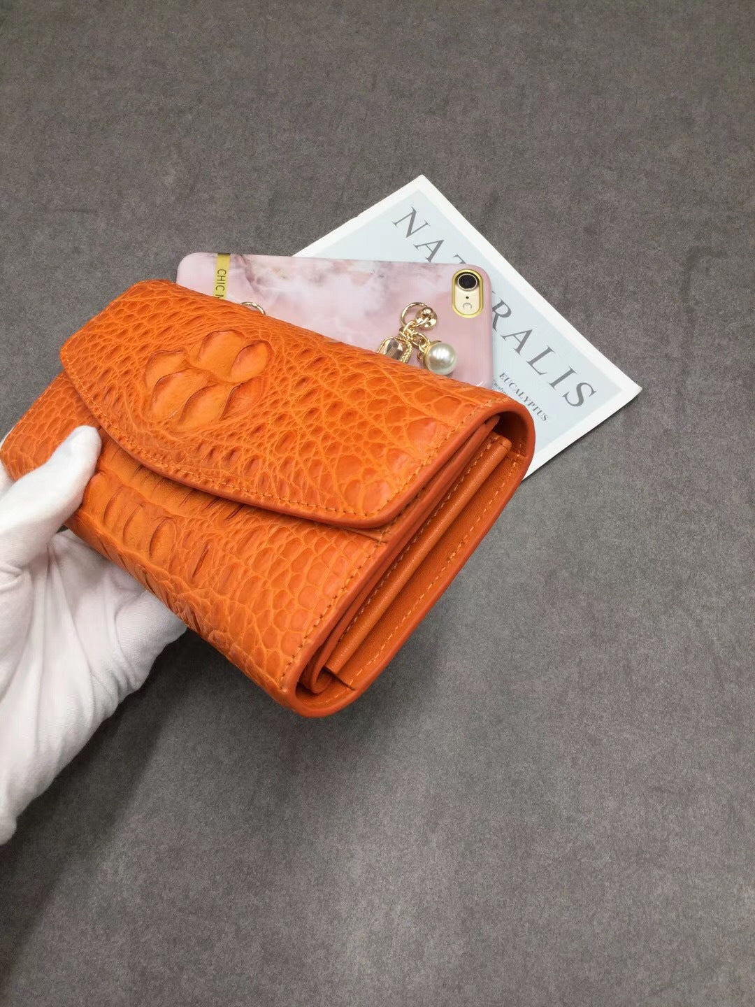 1007 crocodile leather casual clutch