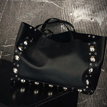 2693 casual large suede bag with studs