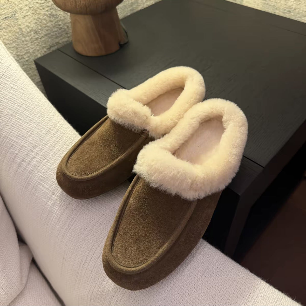 3713  winter wool slippers