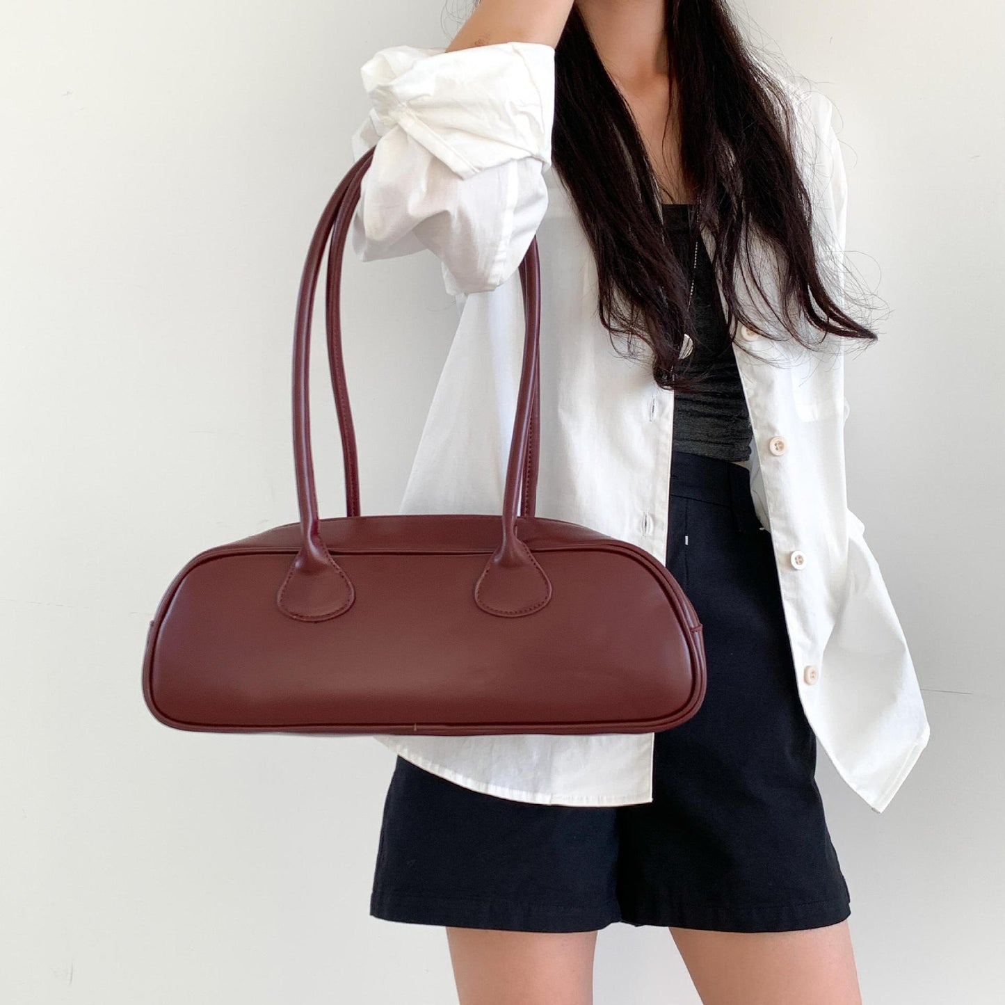 3178 genuine leather baguette bag
