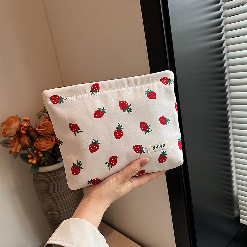 3416 lovely strawberry pouch