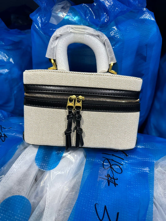 2320 canvas zipper crossbody bag