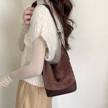 2742 vintage small bucket in suede