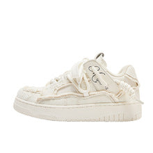 2561 thick-soled casual sneaker