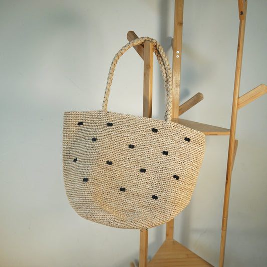1393  riffia weave beach knot handbag