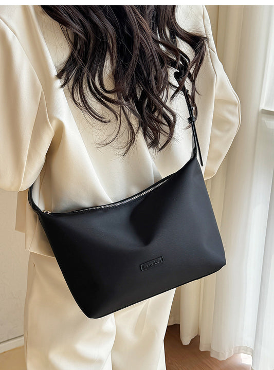 2381 niche nylon waterproof handbag