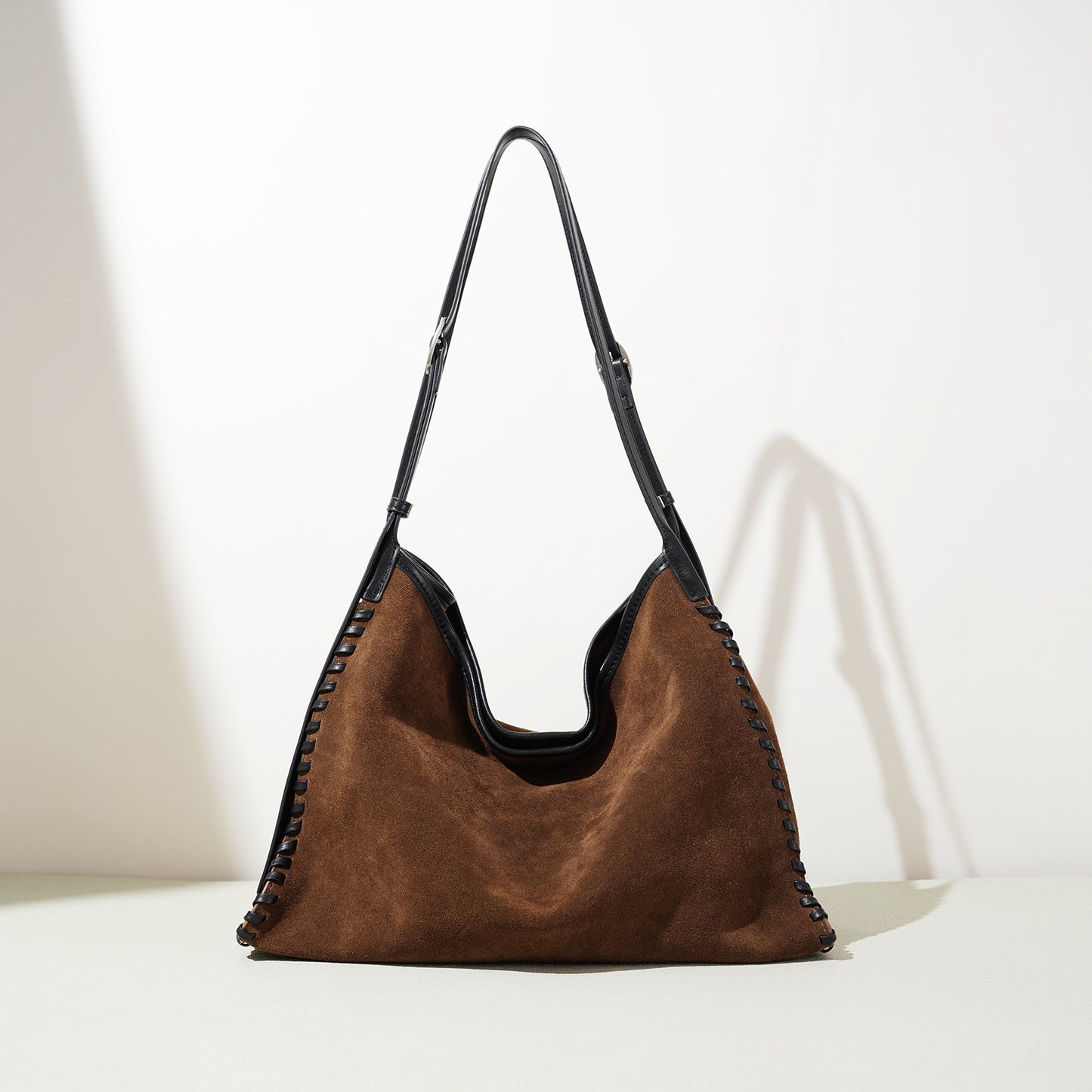 3766 large hobo in suede