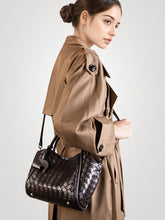2658 cow leather woven handbag