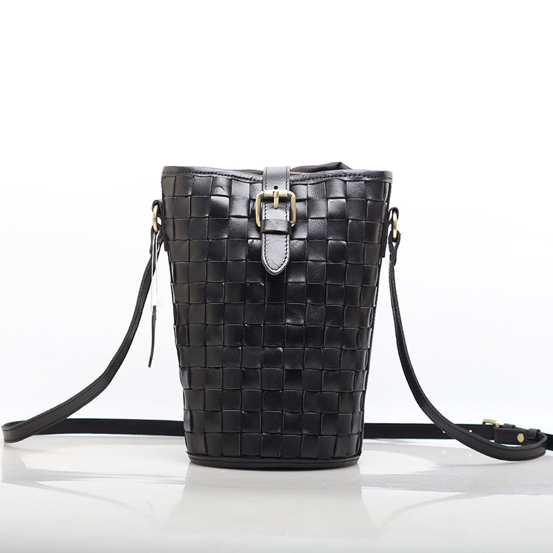 564 handmade knitted bucket crossbody bag