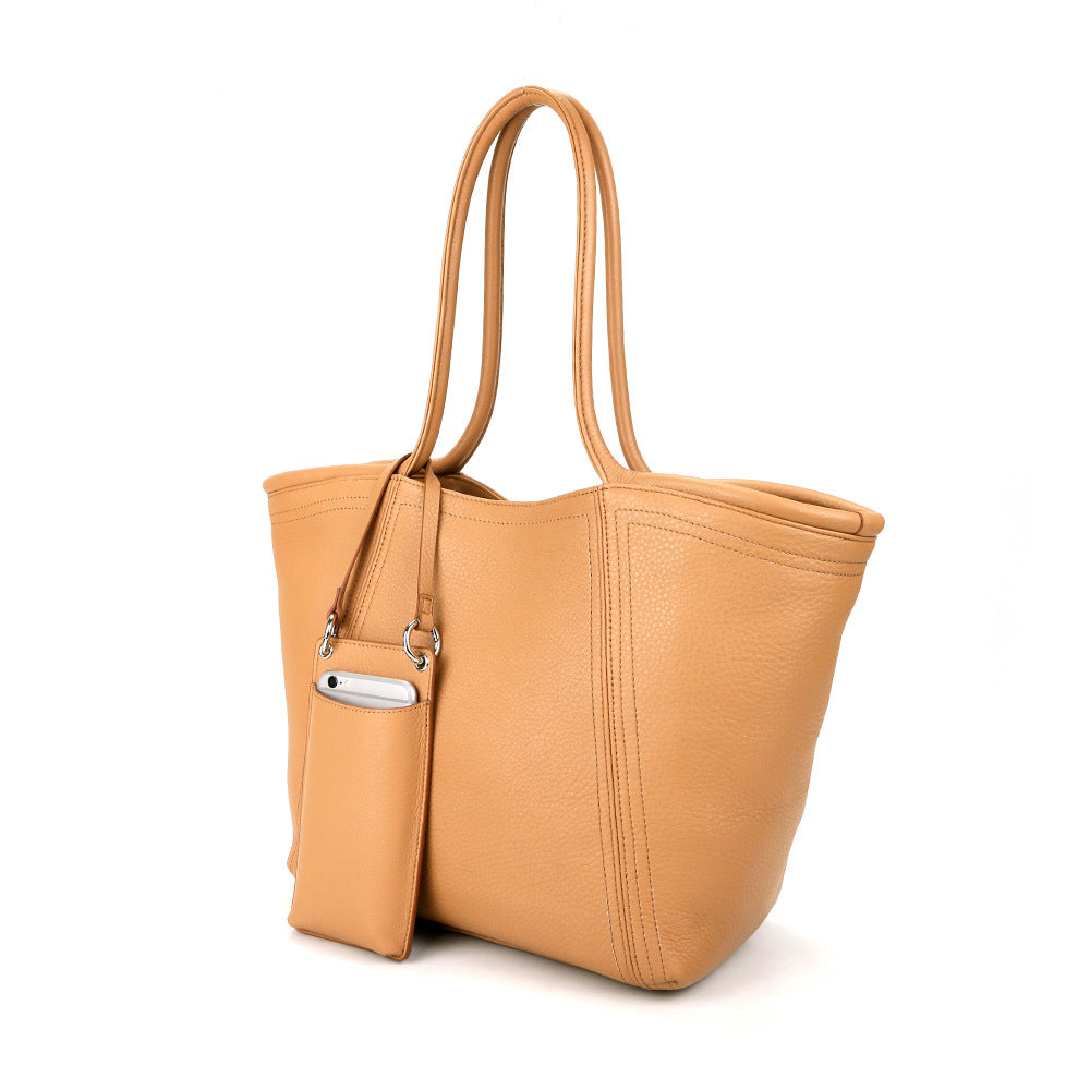 1672 solid leather shopping totes