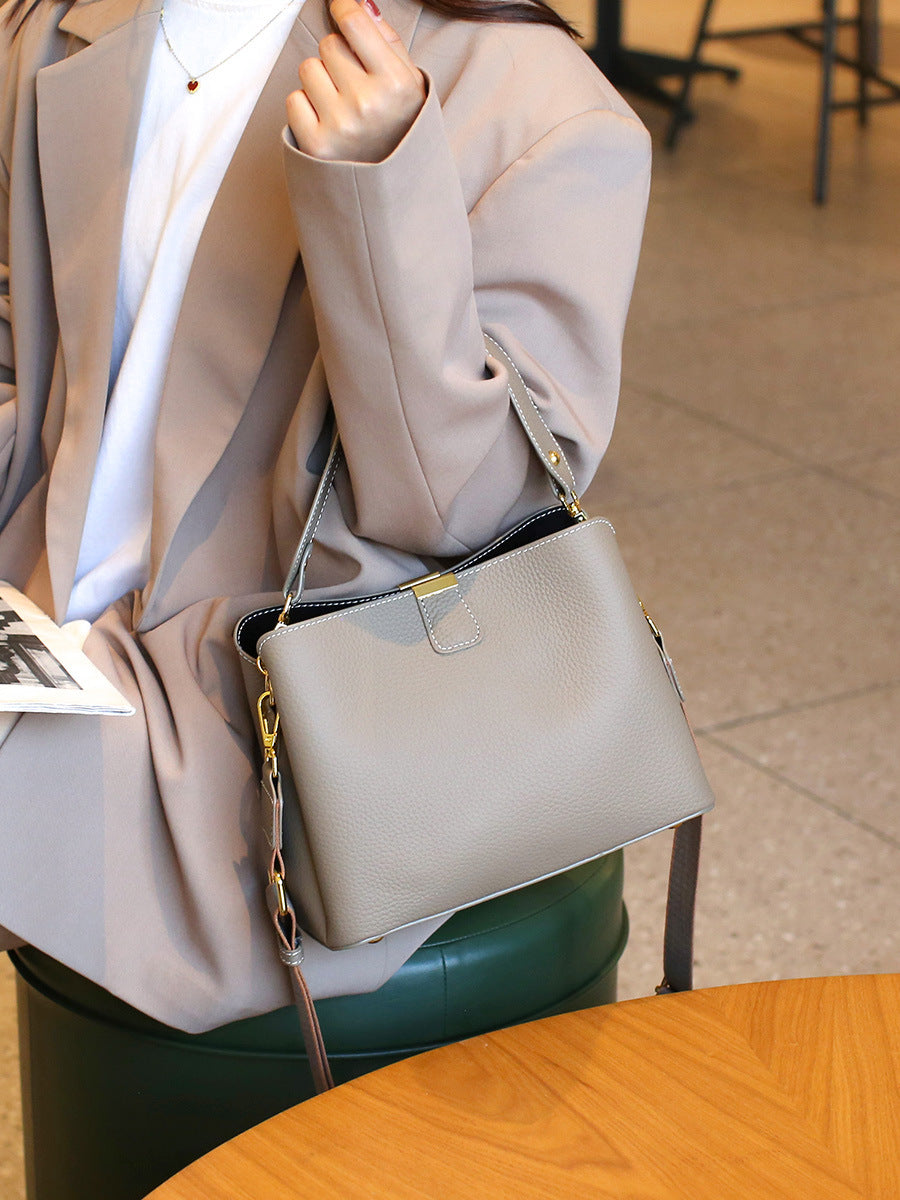 1981 women leather handbag