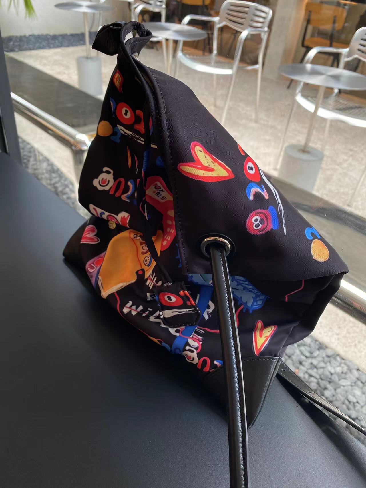 1704 lovely print large bucket handbag