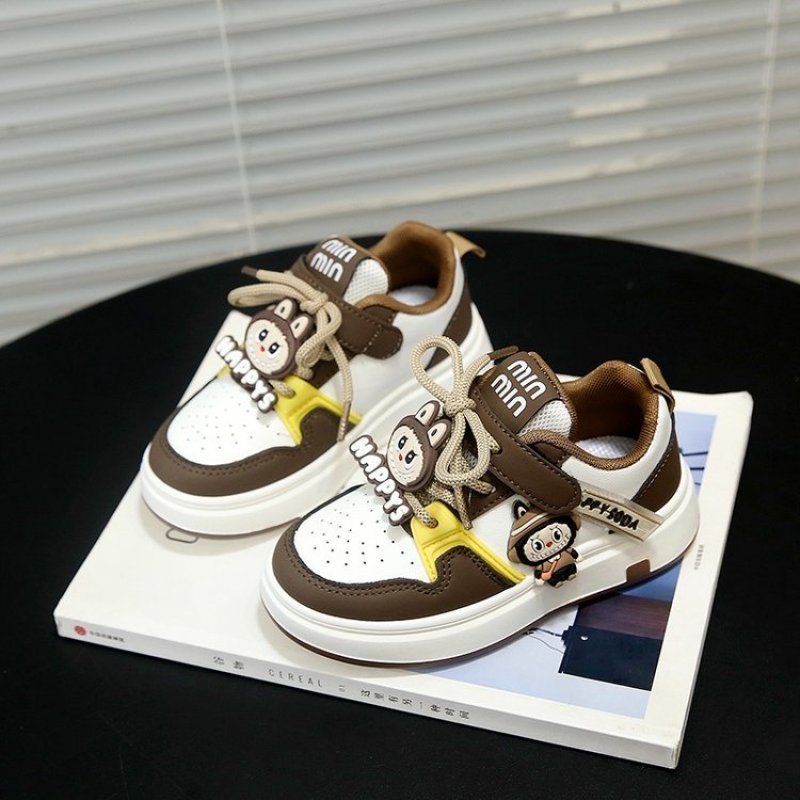4886 white sneaker for kids