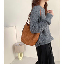 2218 high-end leather bucket handbag